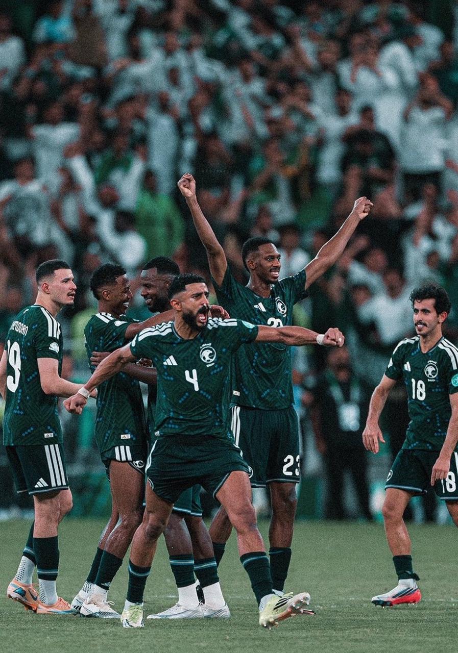 الأخضر يتوج بكأس الخليج 27 بثنائية في شباك الإمارات