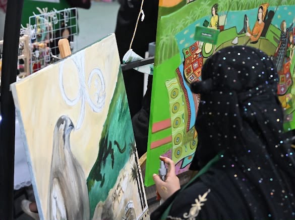 اليوم الوطني يجمع الفنانين والأطفال في «الرامس»