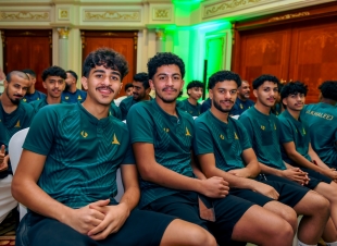 الخليج يحتفي بمنجزات الموسم ويكرّم شركاء النجاح